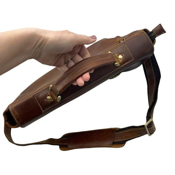 Brown Leather Flap Top Messenger Computer Shoulder Bag Distressed Unbranded - Picture 3 of 12